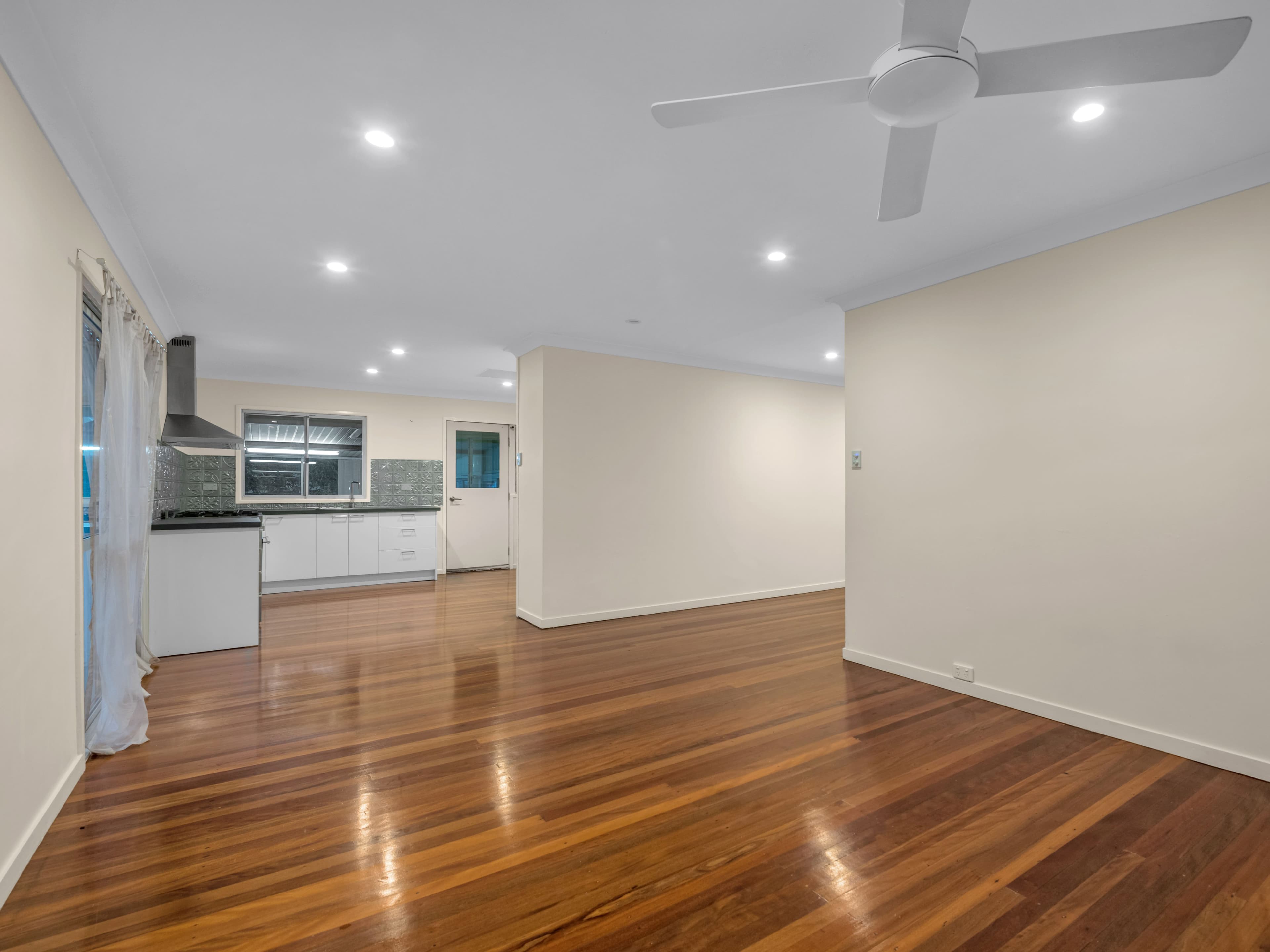 27 Jayben Street, Wynnum West QLD 4178, Wynnum West - Thumbnail 4