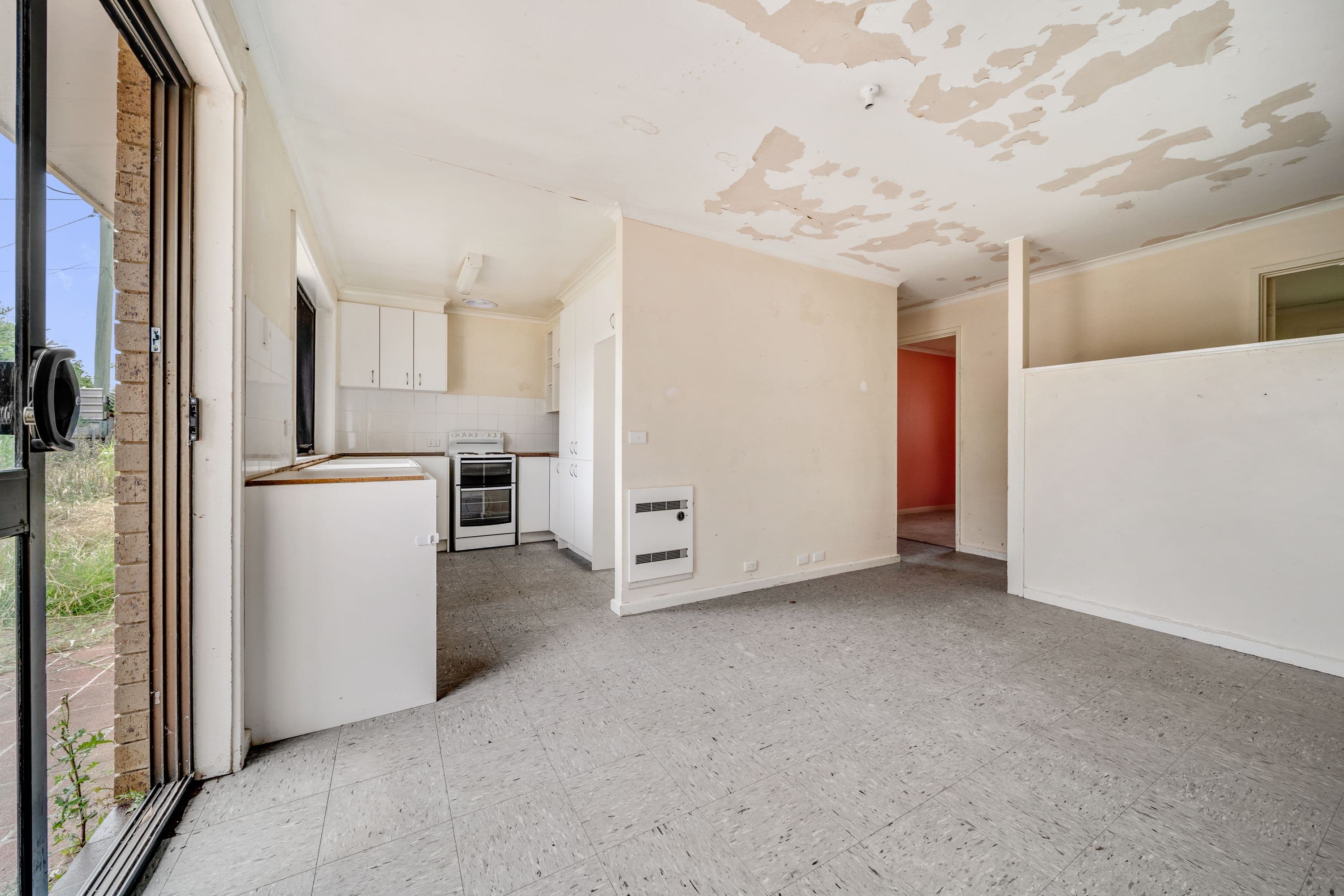 41 Bugden Avenue, Gowrie ACT 2904, Gowrie - Thumbnail 2