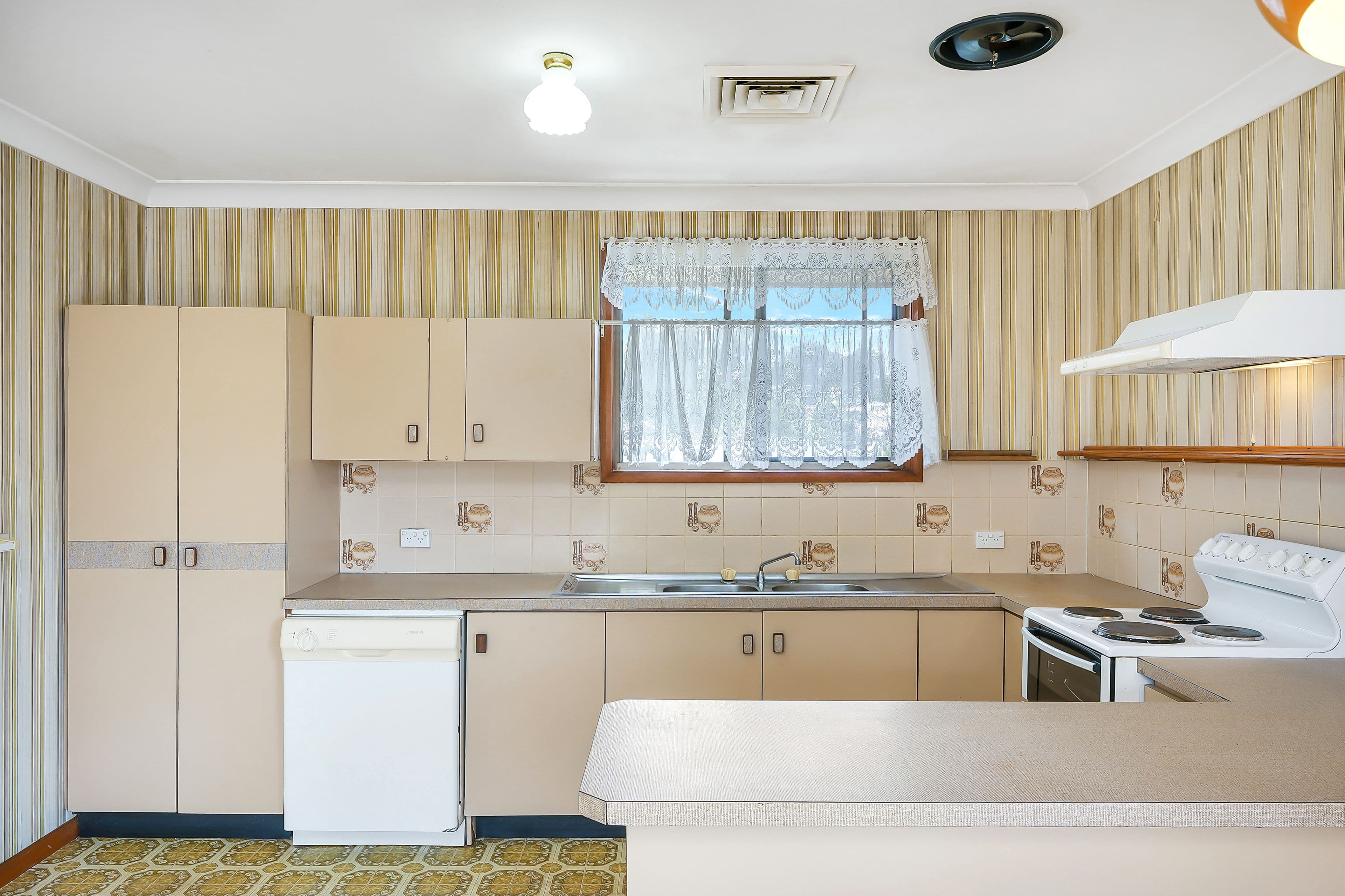 34 Jirramba Avenue, Saratoga NSW 2251, Saratoga - Thumbnail 4