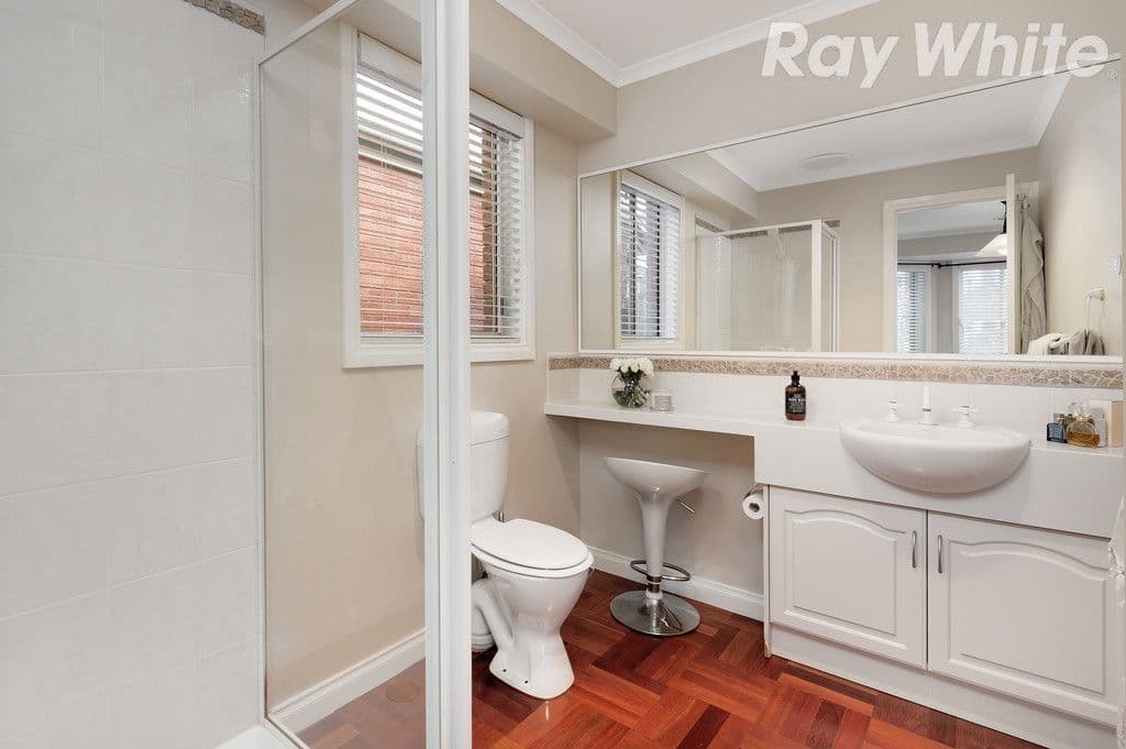 17 Robusta Avenue, Bundoora VIC 3083, Bundoora - Thumbnail 8