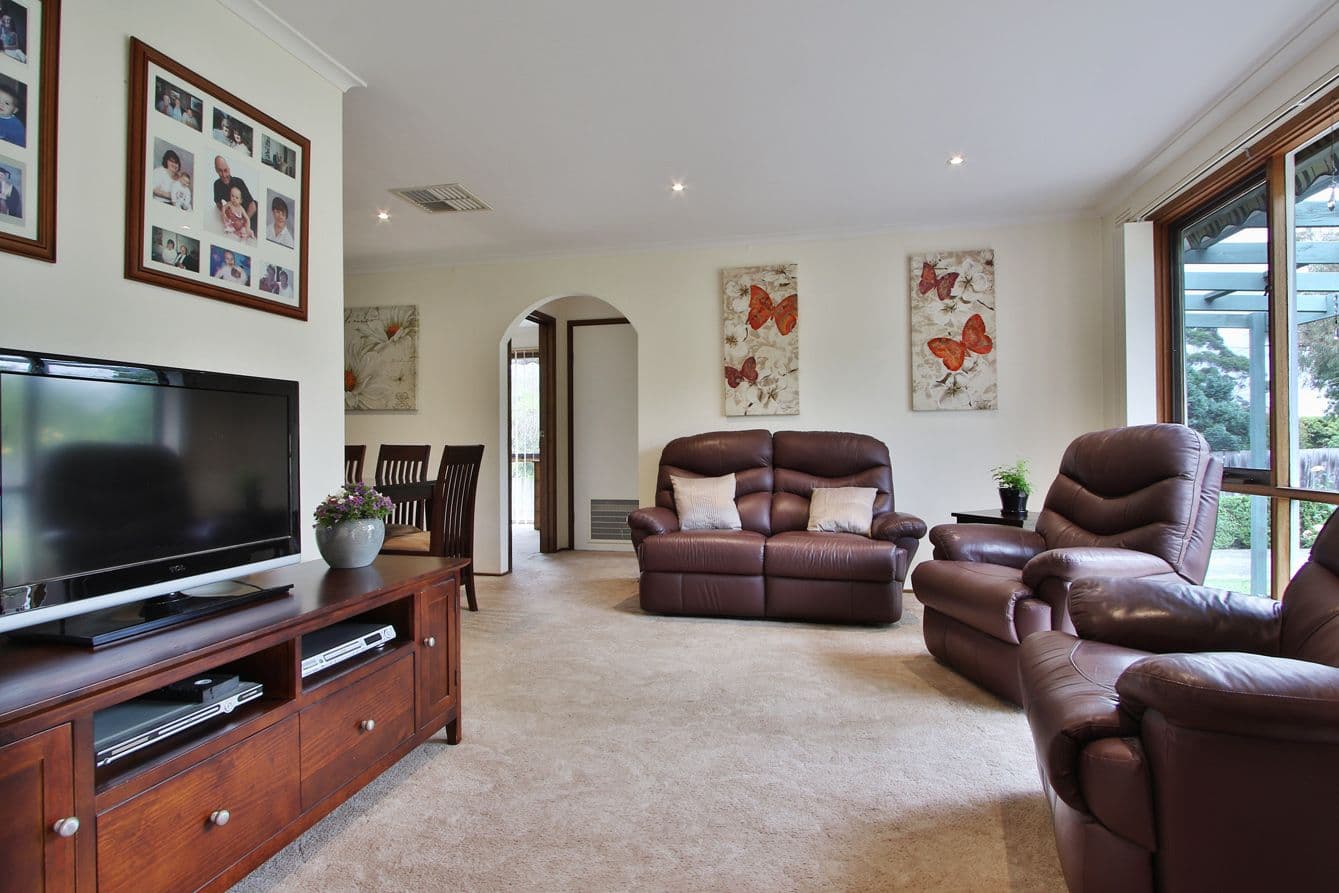 4 Gretel Pass, Chirnside Park VIC 3116, Chirnside Park - Thumbnail 2