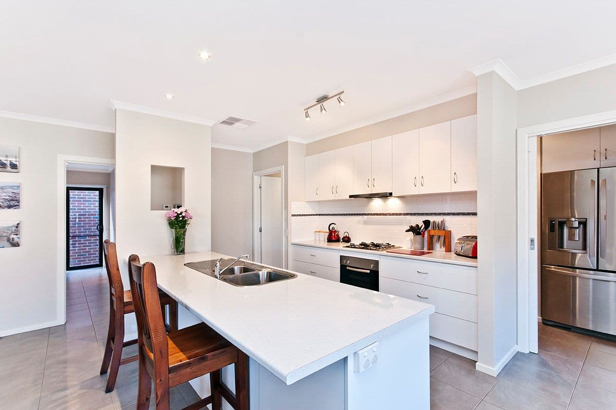 14 Heazlewood Road, Warrnambool VIC 3280, Warrnambool - Thumbnail 2