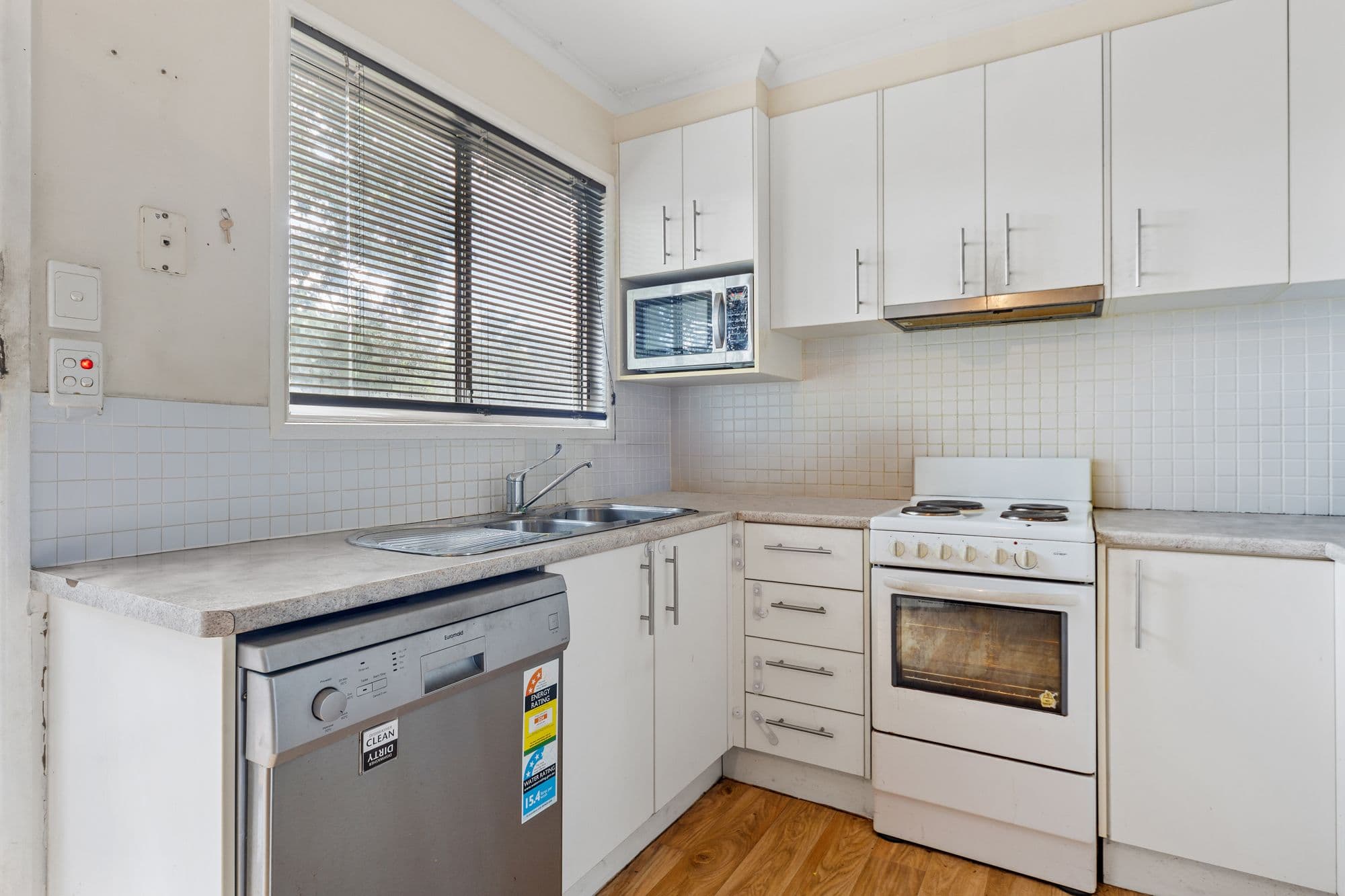 78 Adelaide Circuit, Beenleigh QLD 4207, Beenleigh - Thumbnail 2