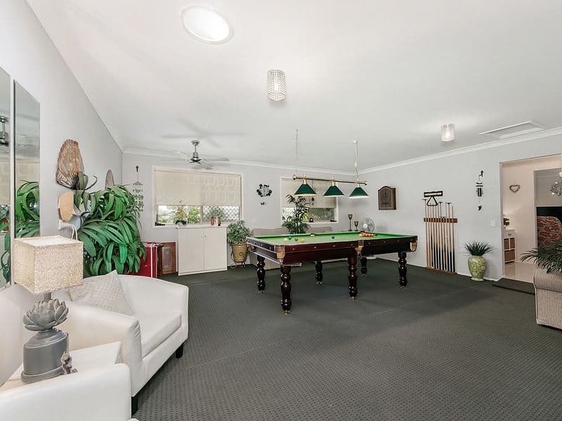 8 Meadowvale Street, Oxenford QLD 4210, Oxenford - Thumbnail 7