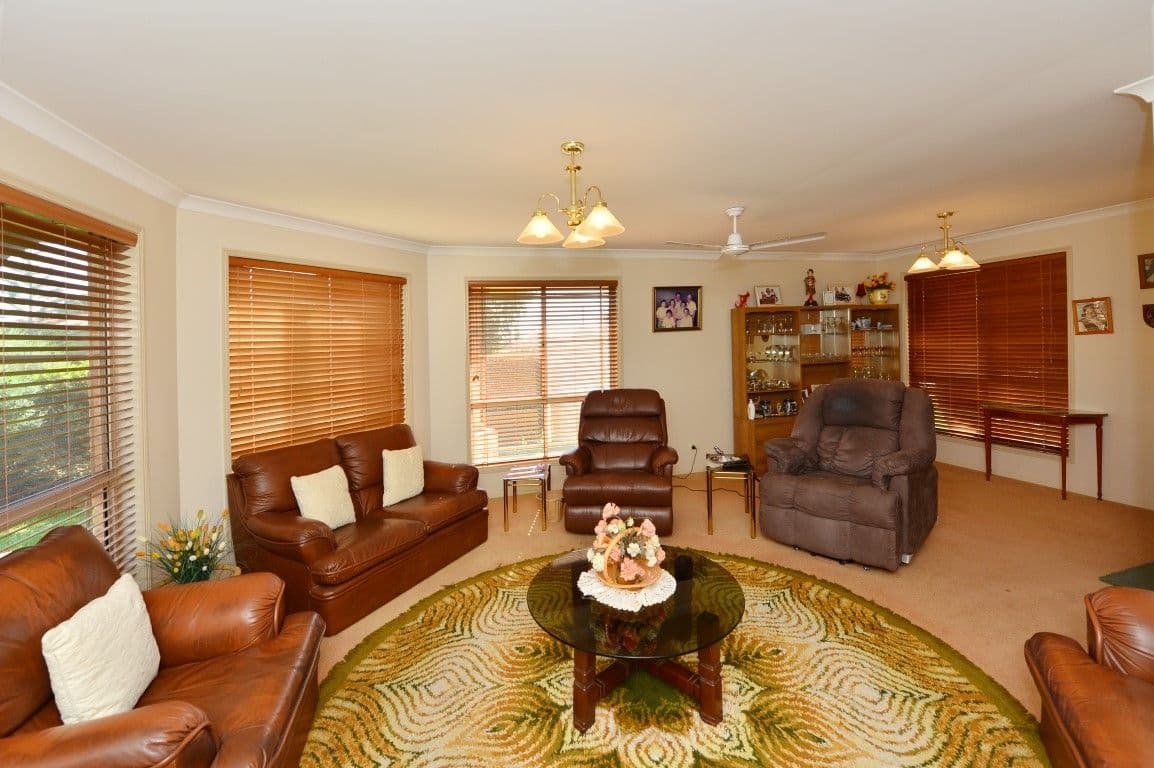 2 Nicola Street, MIDDLE RIDGE QLD 4350, Middle Ridge - Thumbnail 2
