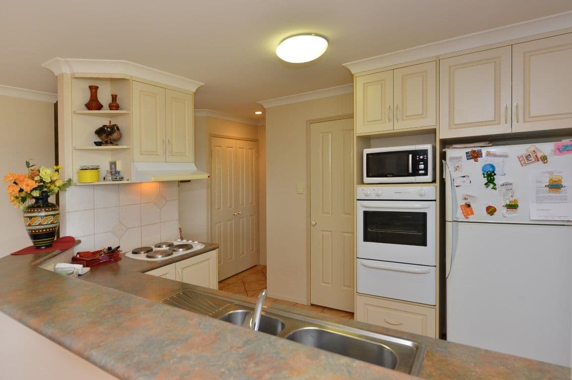 2 Nicola Street, MIDDLE RIDGE QLD 4350, Middle Ridge - Thumbnail 4