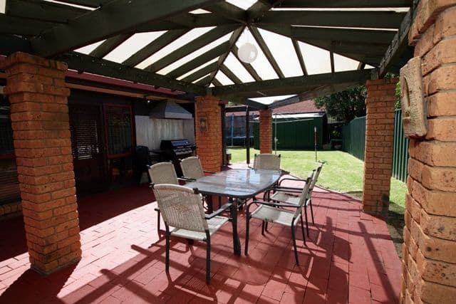 1 Bandera Avenue, GLENFIELD PARK NSW 2650, Glenfield Park - Thumbnail 2