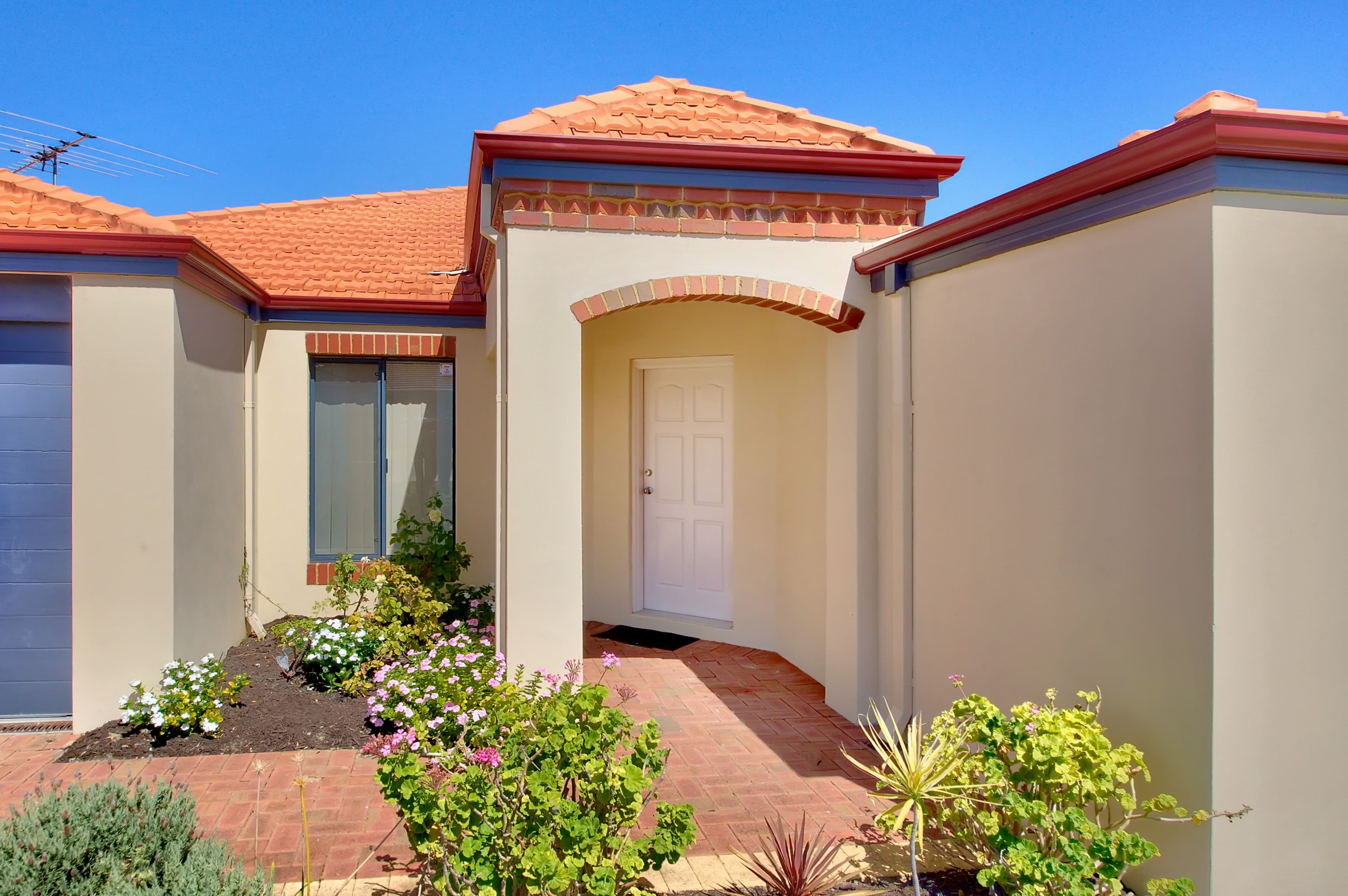 54 Landsdale Road, Darch WA 6065, Darch - Thumbnail 2