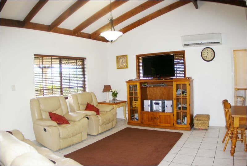 30 Bisschop Street, DECEPTION BAY QLD 4508, Deception Bay - Thumbnail 2