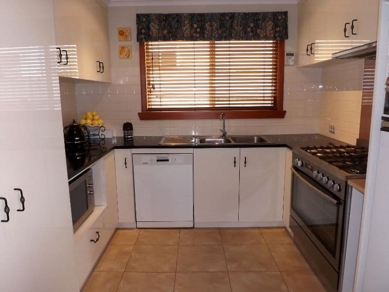 17 Argyle Street, BURNIE TAS 7320, Upper Burnie - Thumbnail 5