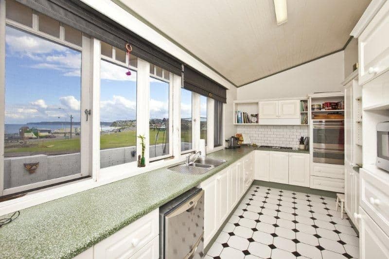 2 Bar Beach Avenue, BAR BEACH NSW 2300, Bar Beach - Thumbnail 4