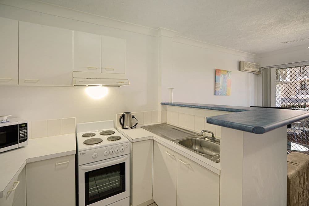 43 Cypress Avenue, Surfers Paradise QLD 4217, Surfers Paradise - Thumbnail 3