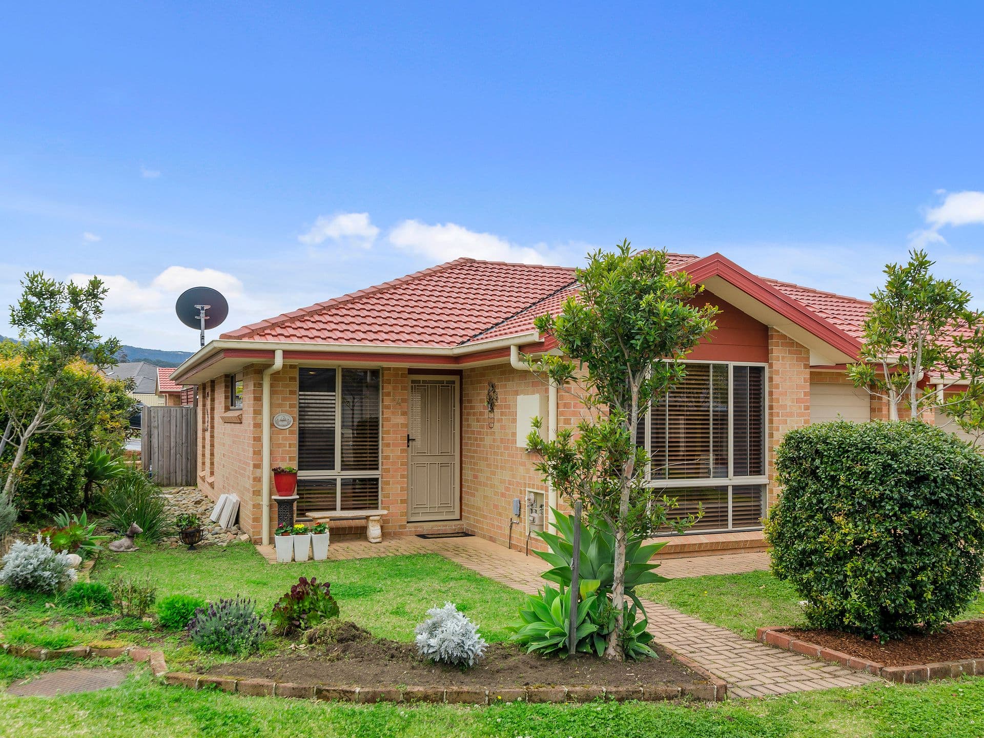 14 Flame Tree Circuit, Woonona - Image 1