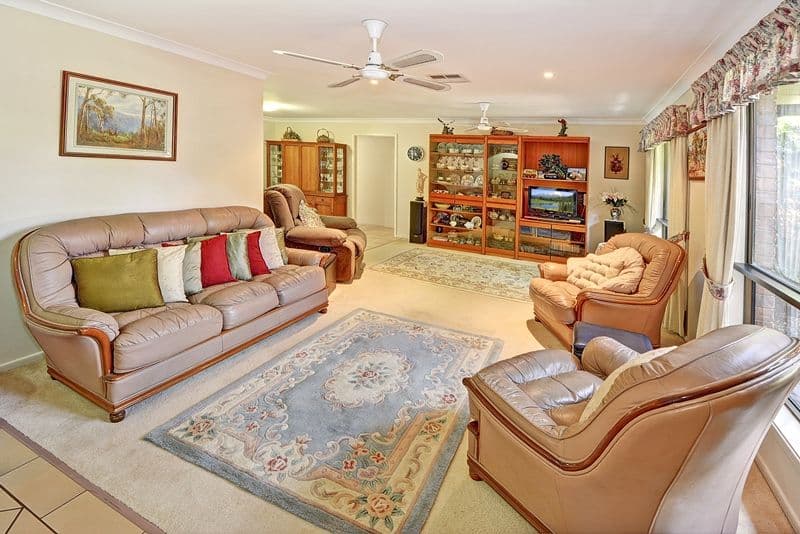 32 Casuarina Drive, LITTLE MOUNTAIN QLD 4551, Little Mountain - Thumbnail 5