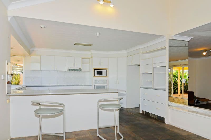 92 Lae Drive, RUNAWAY BAY QLD 4216, Runaway Bay - Thumbnail 5