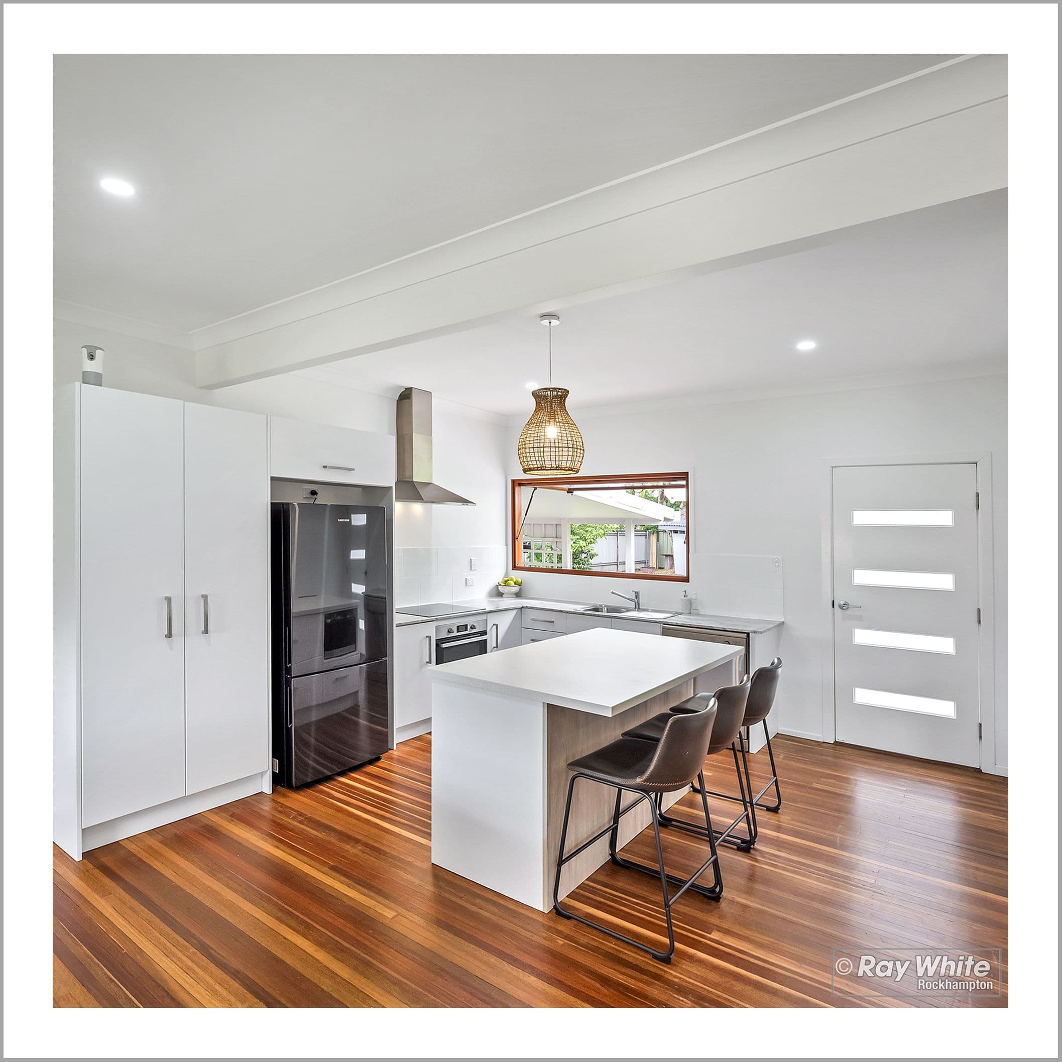 8 Wackford Street, Park Avenue QLD 4701, Park Avenue - Thumbnail 3