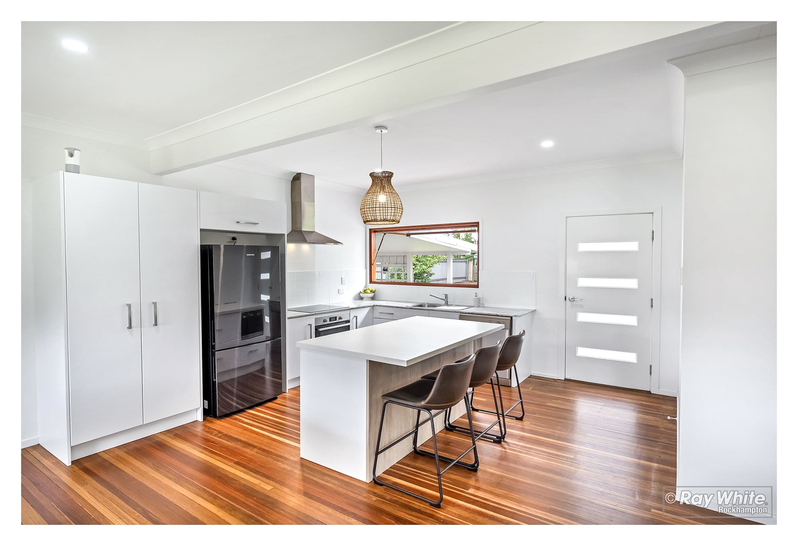 8 Wackford Street, Park Avenue QLD 4701, Park Avenue - Thumbnail 5