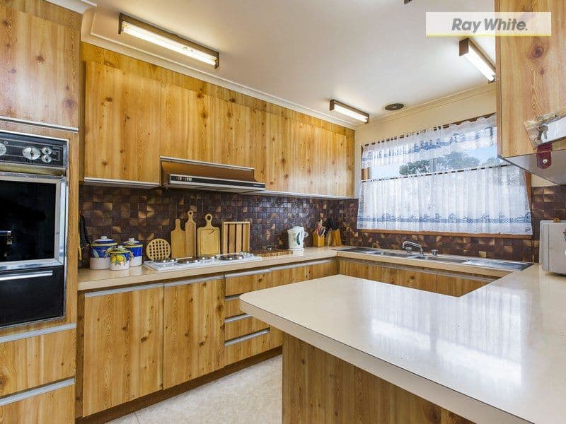 58 Leon Avenue, Rosebud VIC 3939, Rosebud - Thumbnail 4