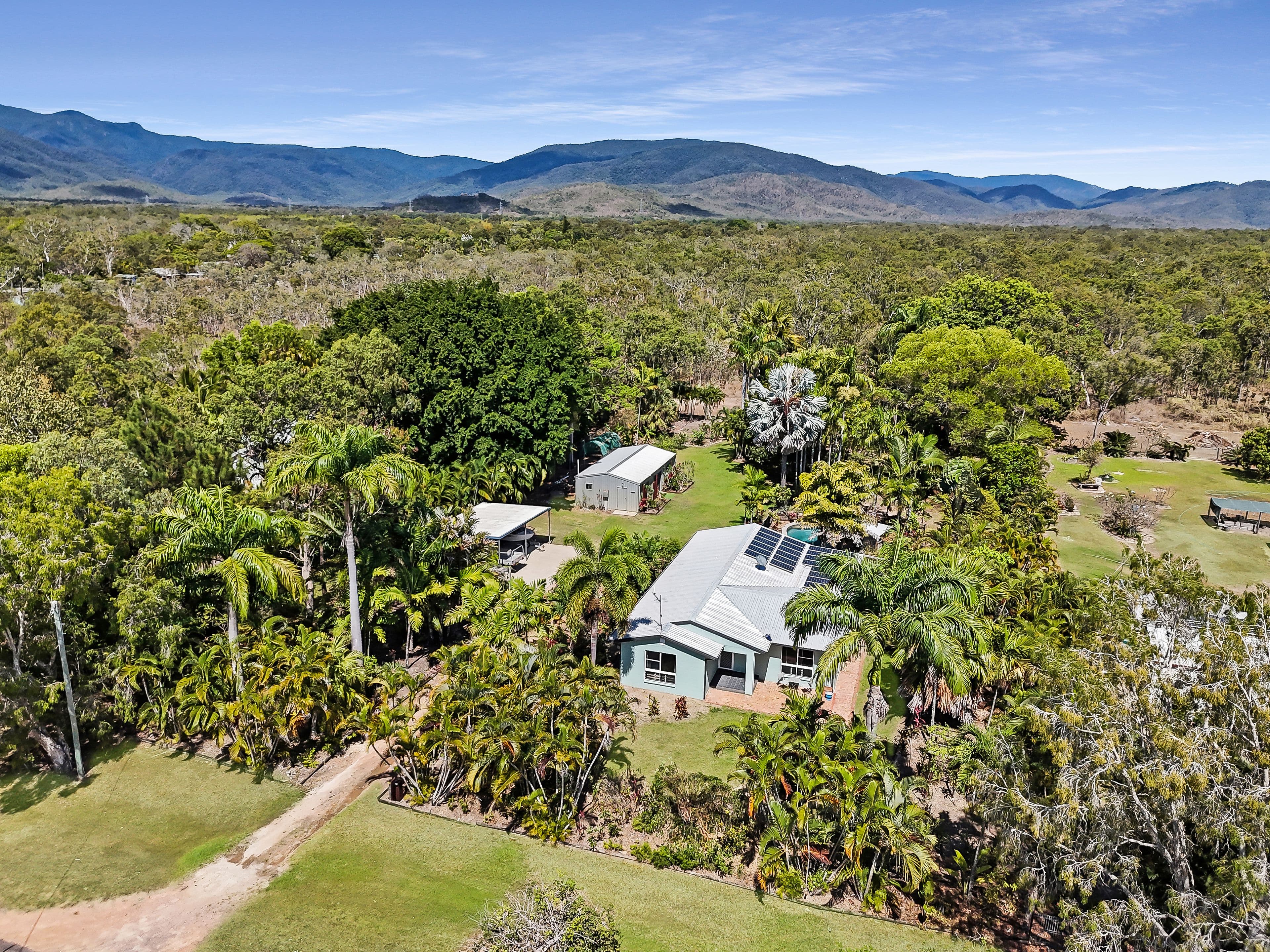 13 Armidale Avenue, Balgal Beach QLD 4816, Balgal Beach - Thumbnail 2