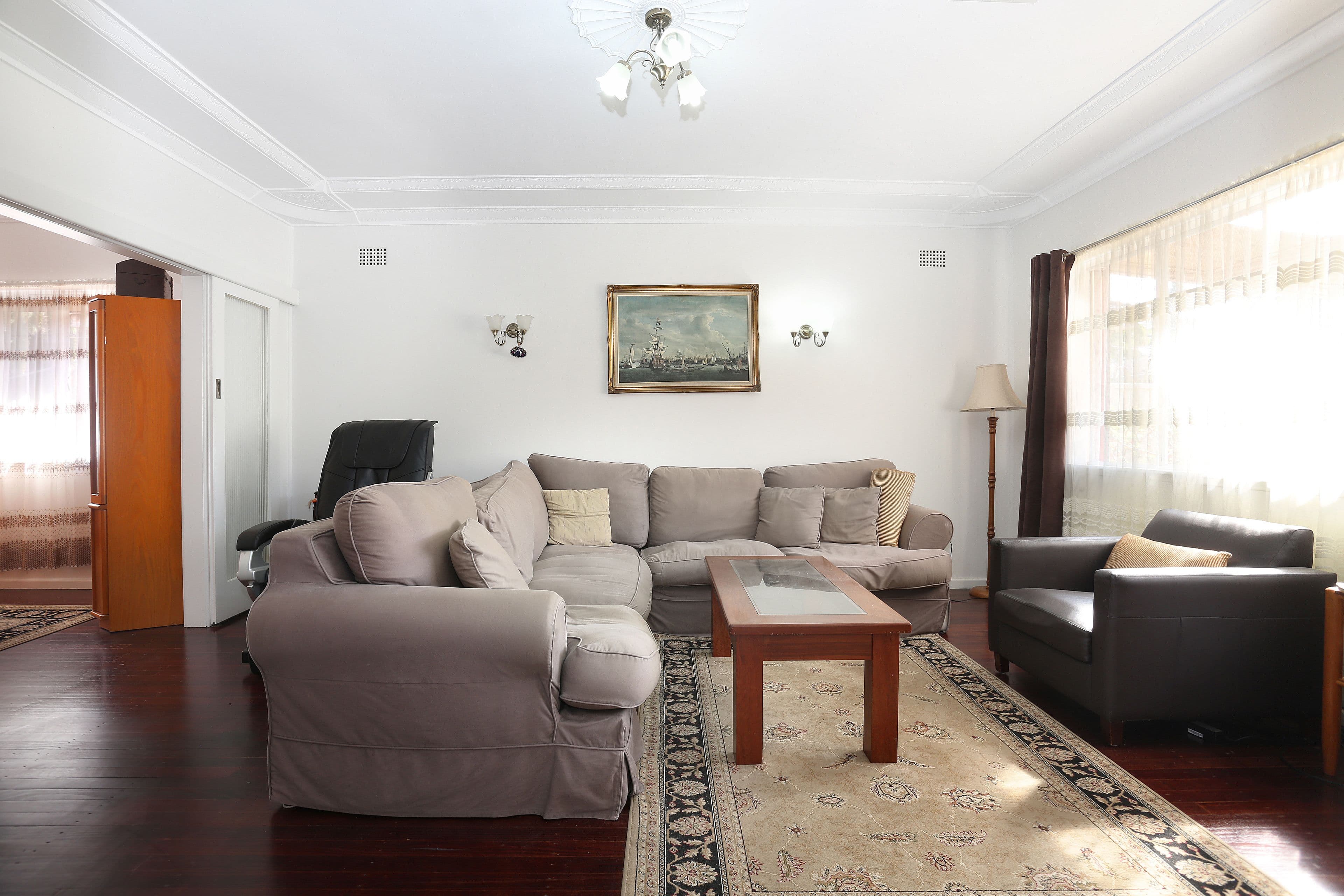 37 Myddleton Avenue, Fairfield - Thumbnail 4