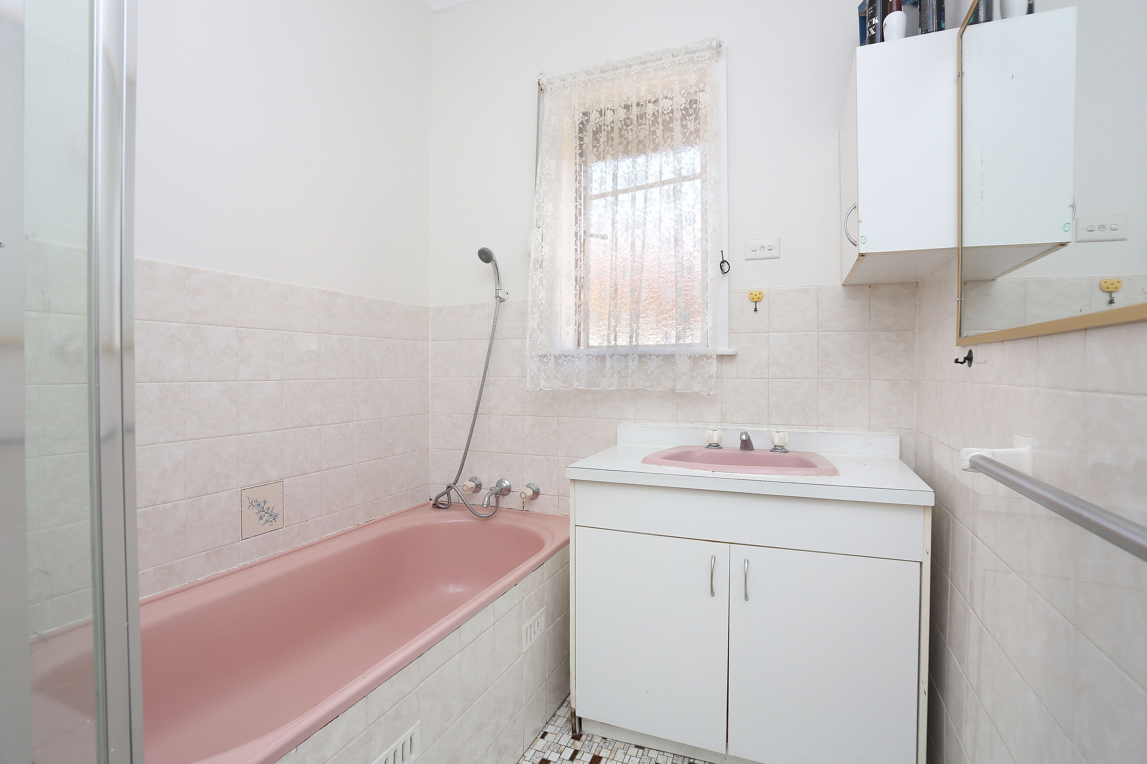 37 Myddleton Avenue, Fairfield - Thumbnail 8