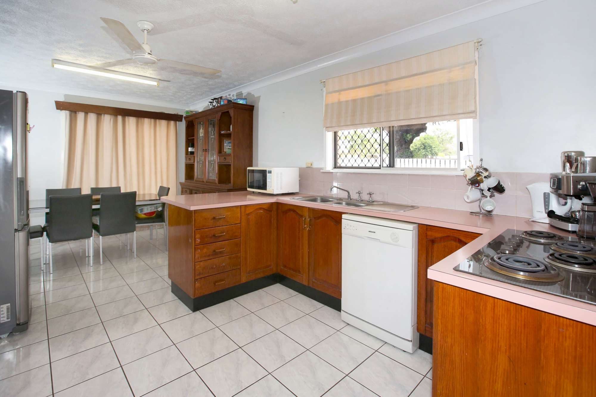 16 Minehane Street, CLUDEN QLD 4811, Cluden - Thumbnail 3
