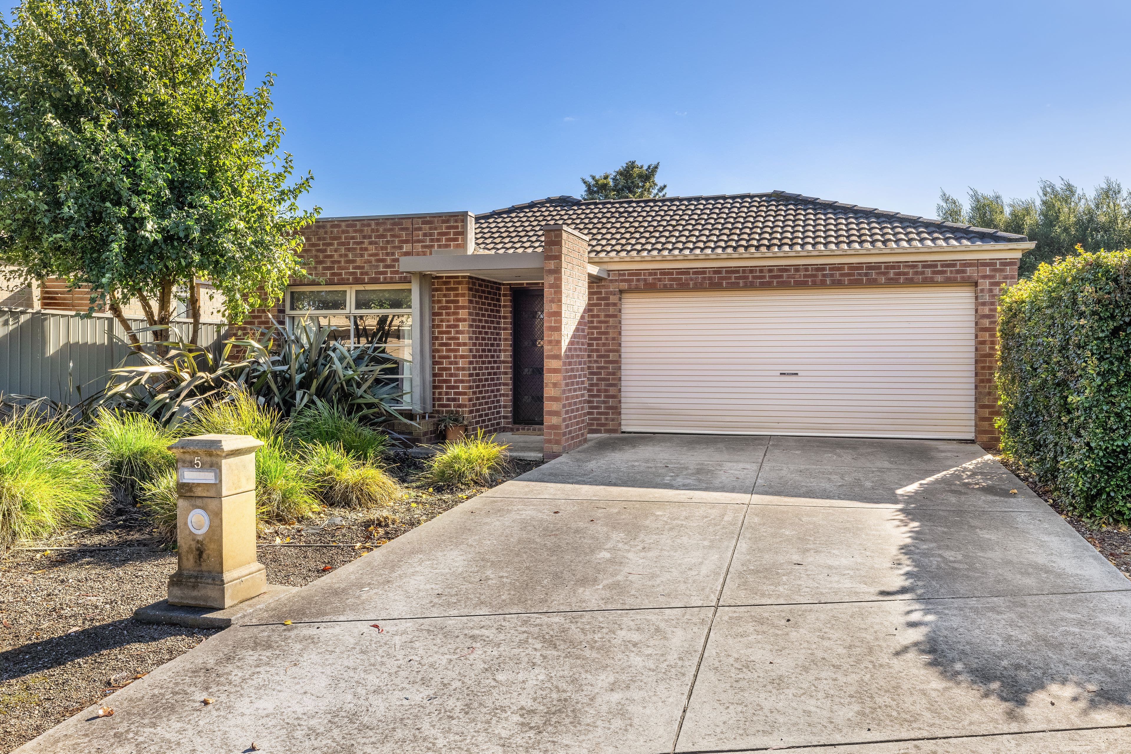 5 Macquarie Close, Delacombe VIC 3356, Delacombe - Image 1