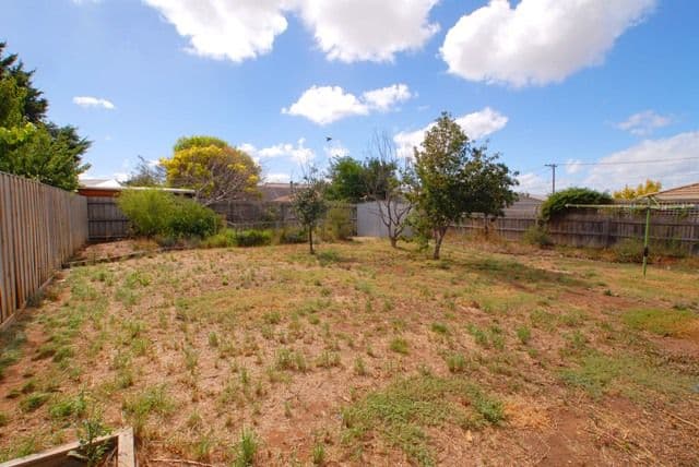 13 Grevillea Crescent, HOPPERS CROSSING VIC 3029, Hoppers Crossing - Thumbnail 6