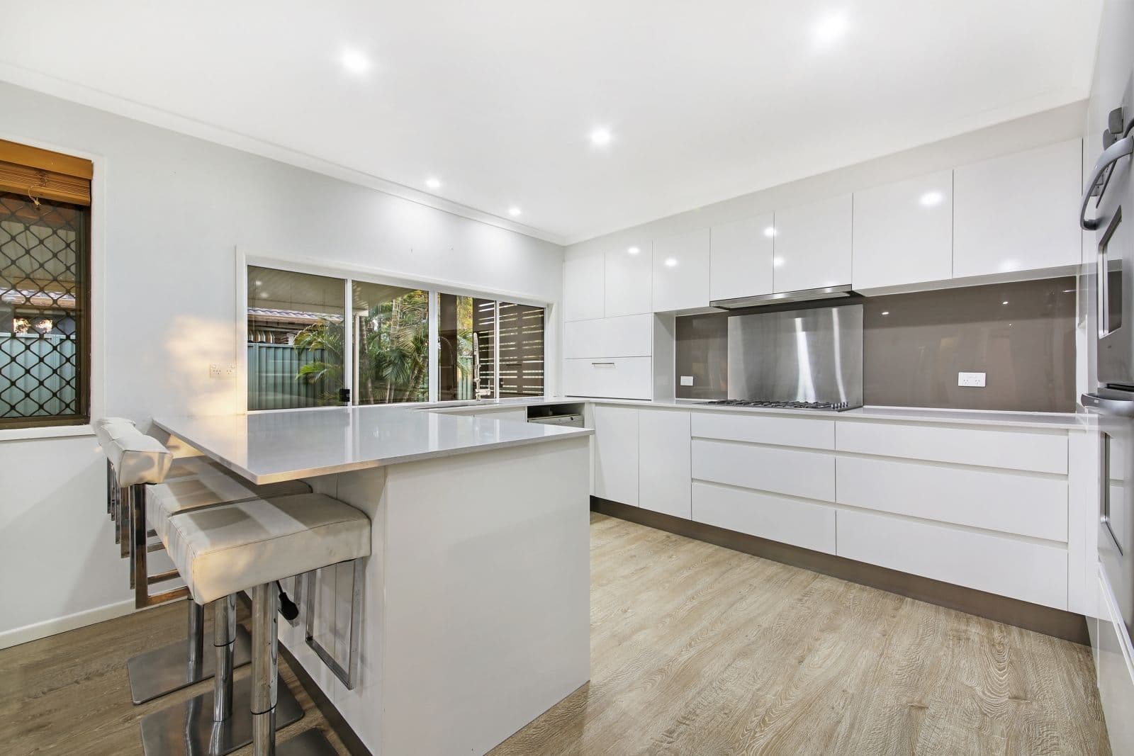 2 Langford Court, Mermaid Waters QLD 4218, Mermaid Waters - Image 1