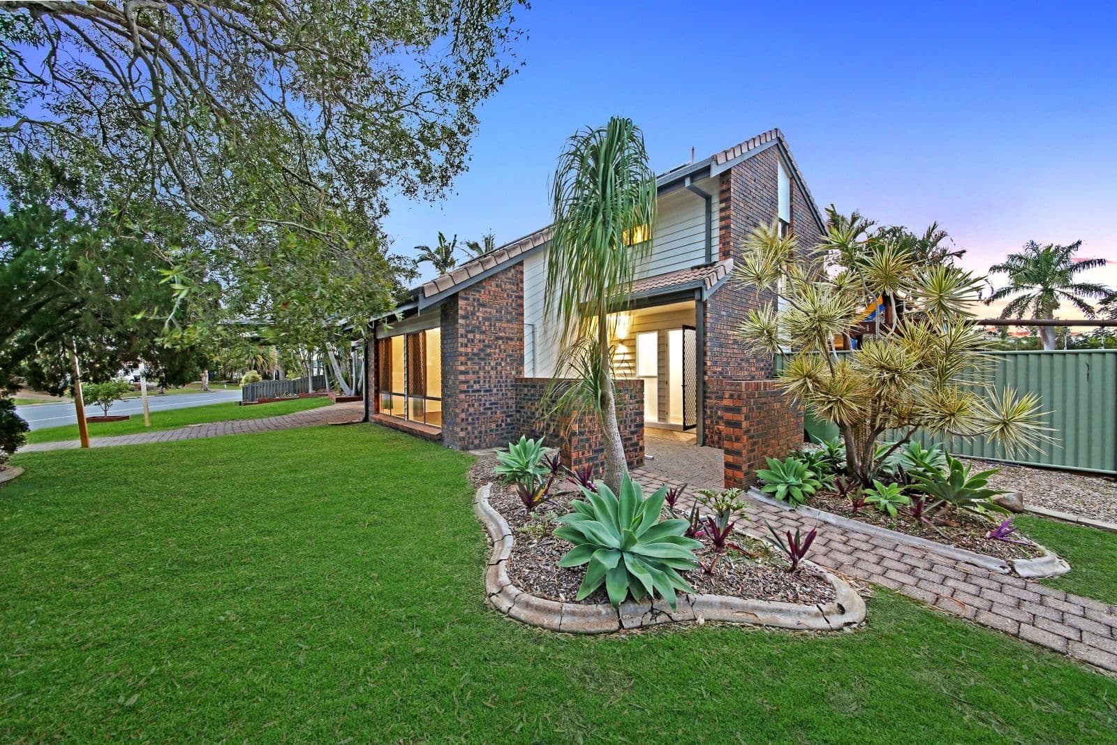 2 Langford Court, Mermaid Waters QLD 4218, Mermaid Waters - Thumbnail 3