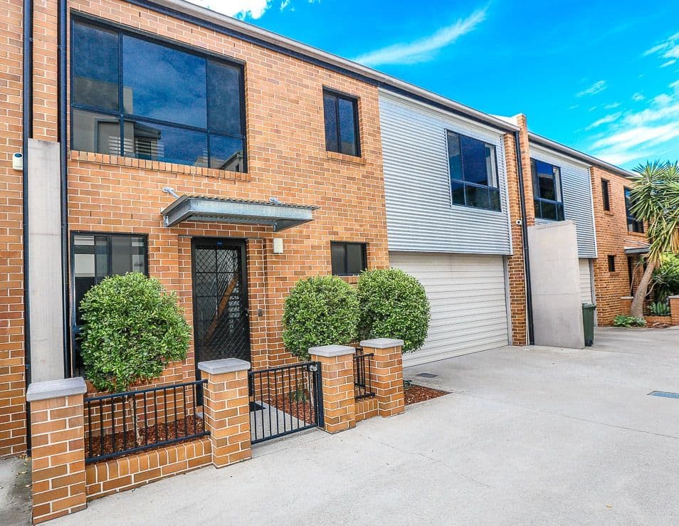 16 Tourangeau Crescent, Varsity Lakes QLD 4227, Varsity Lakes - Image 1