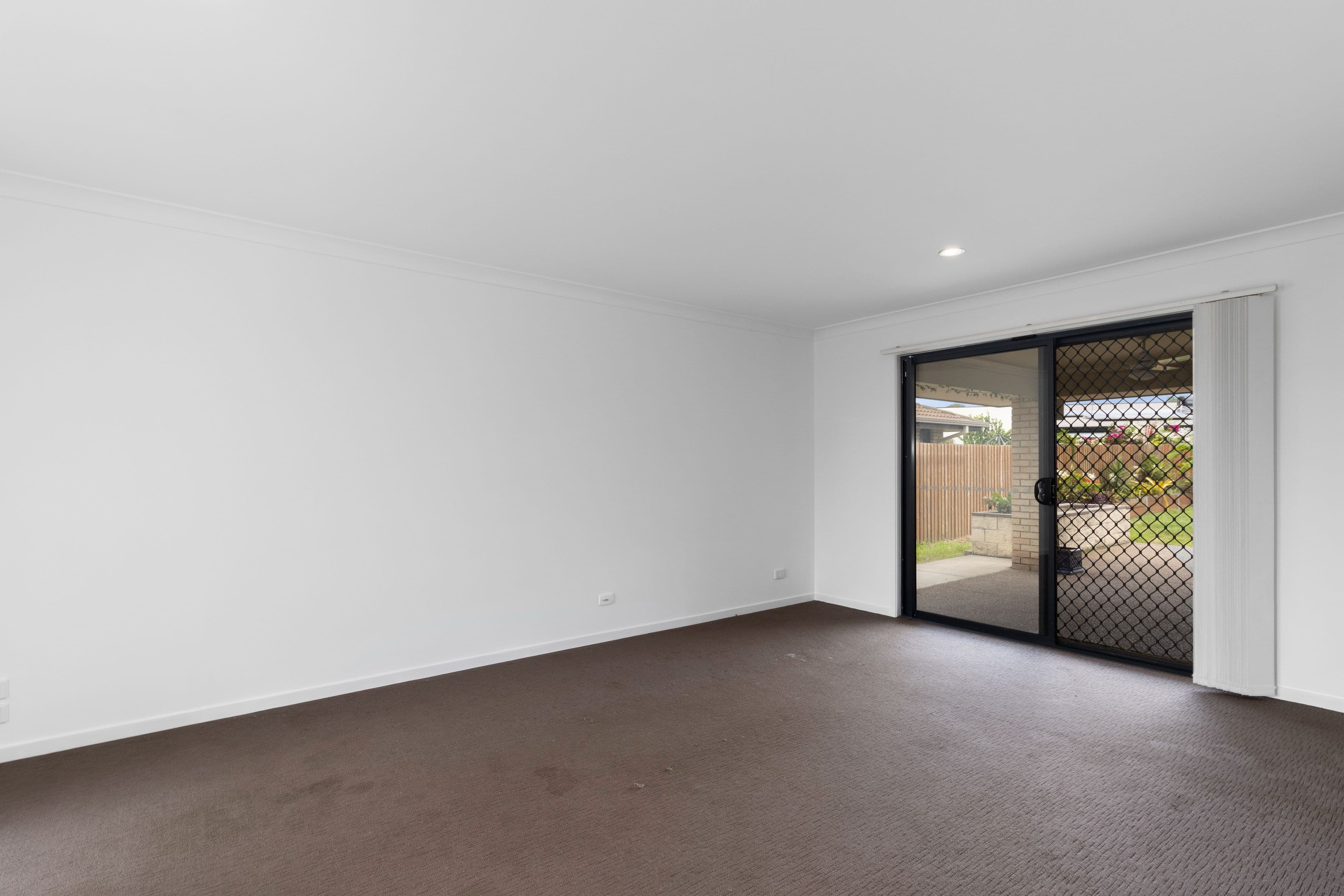 6 Endeavour Way, Eli Waters QLD 4655, Eli Waters - Thumbnail 2