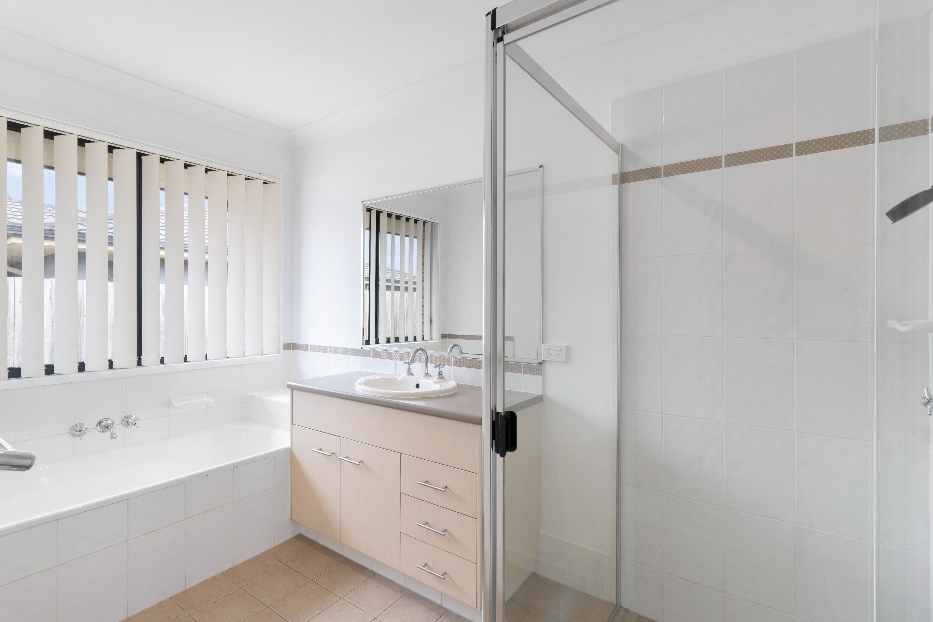 6 Endeavour Way, Eli Waters QLD 4655, Eli Waters - Thumbnail 8