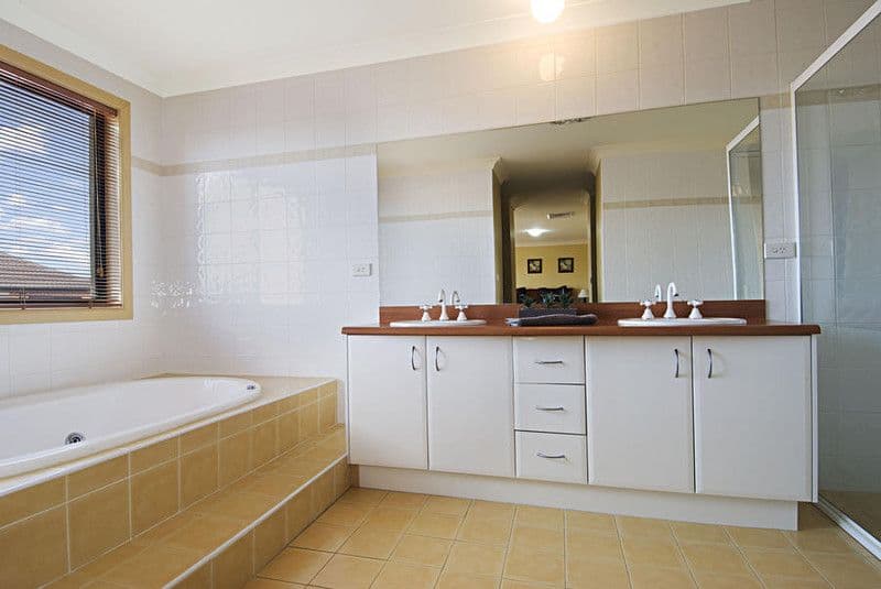 5 Beaumont Drive, BEAUMONT HILLS NSW 2155, Beaumont Hills - Thumbnail 8