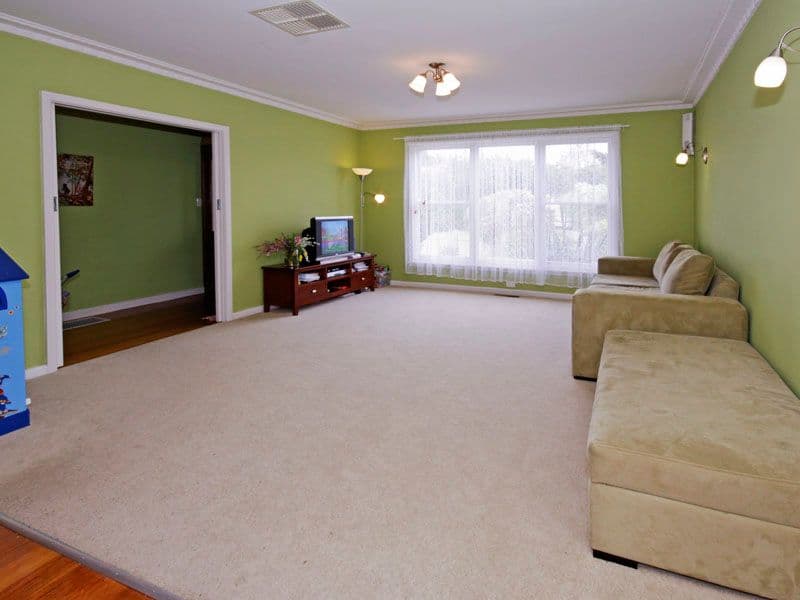 19 Arkana Avenue, HIGHTON VIC 3216, Highton - Thumbnail 2