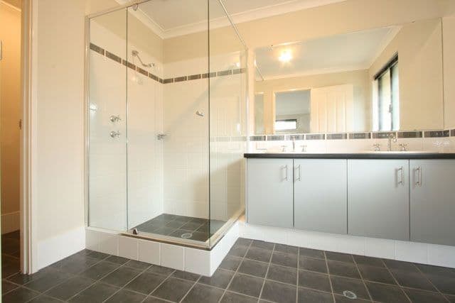 256 Adelaide Street, HIGH WYCOMBE WA 6057, High Wycombe - Thumbnail 4