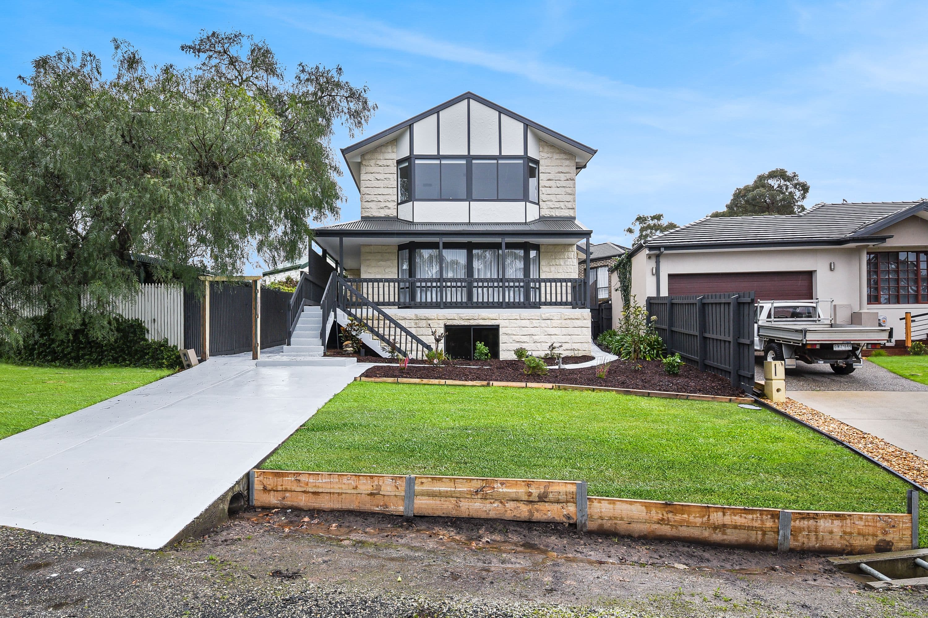 15 Williamson Street, Berwick VIC 3806, Berwick - Thumbnail 2