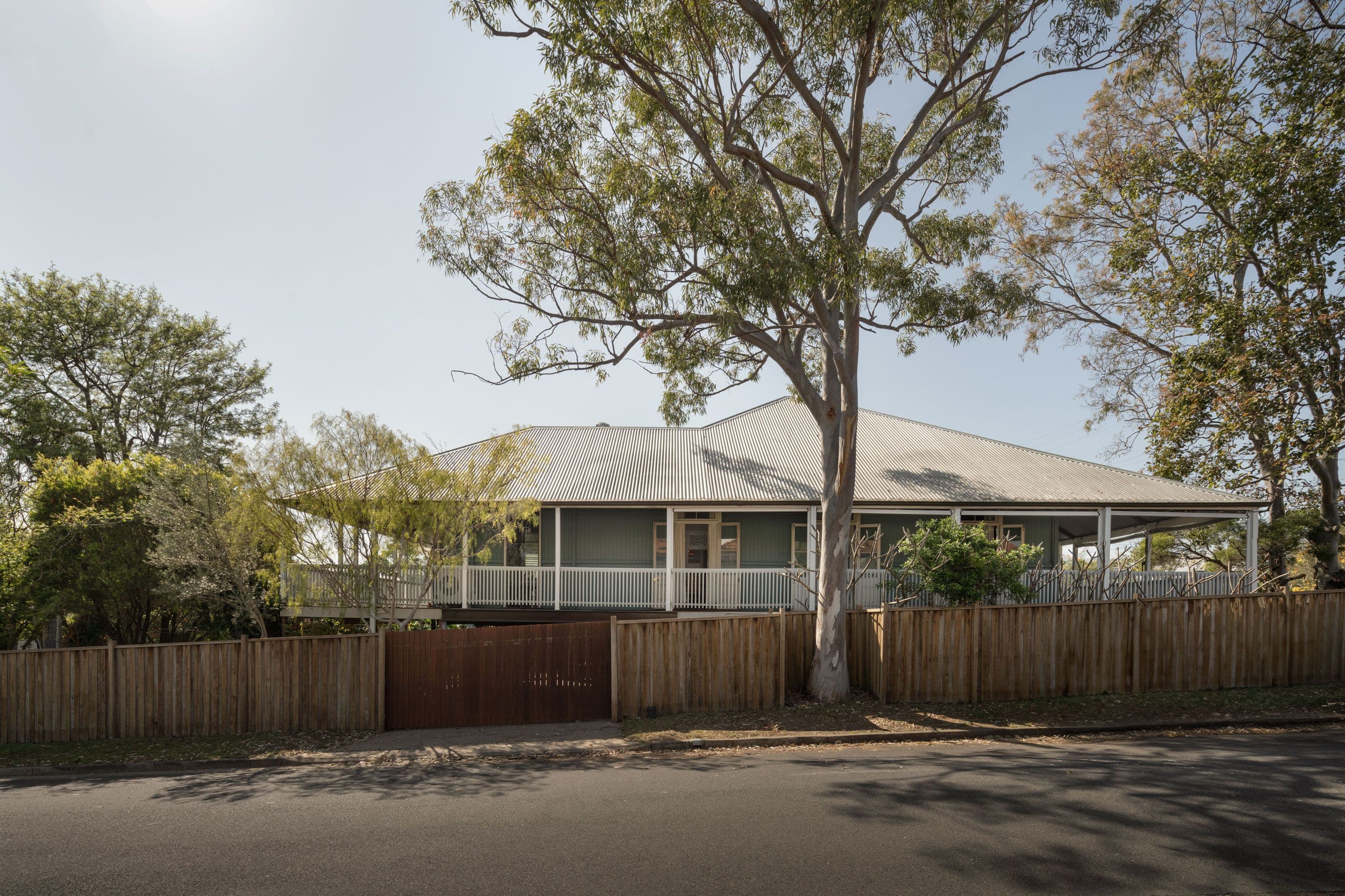 46 Lloyd Street, Camp Hill QLD 4152, Camp Hill - Thumbnail 2