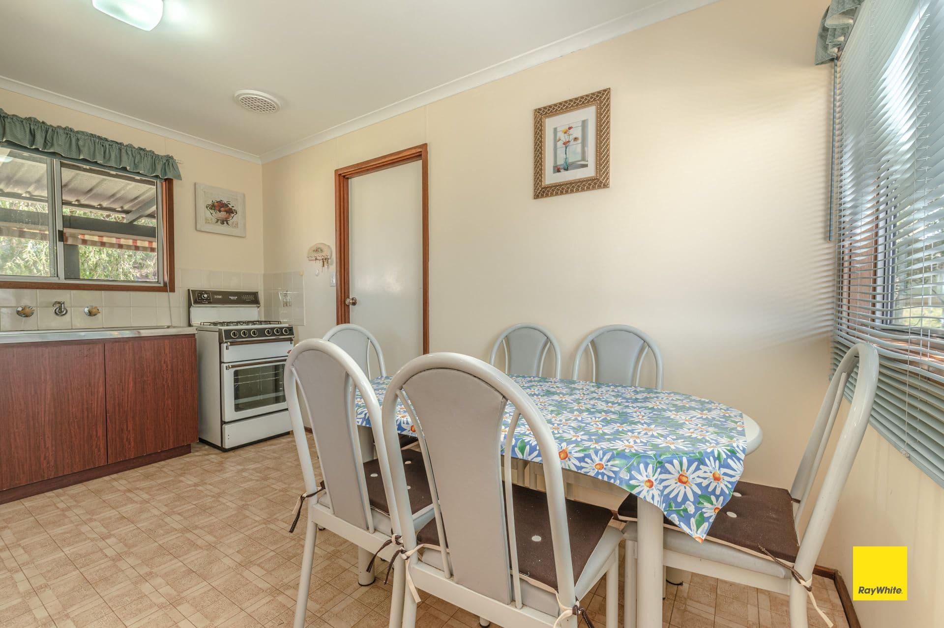 11 Jones Street, Ledge Point WA 6043, Ledge Point - Thumbnail 5