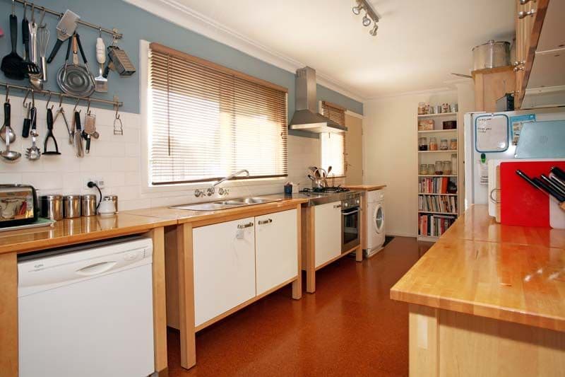 51  Diosma Drive, GLEN WAVERLEY VIC 3150, Glen Waverley - Thumbnail 3