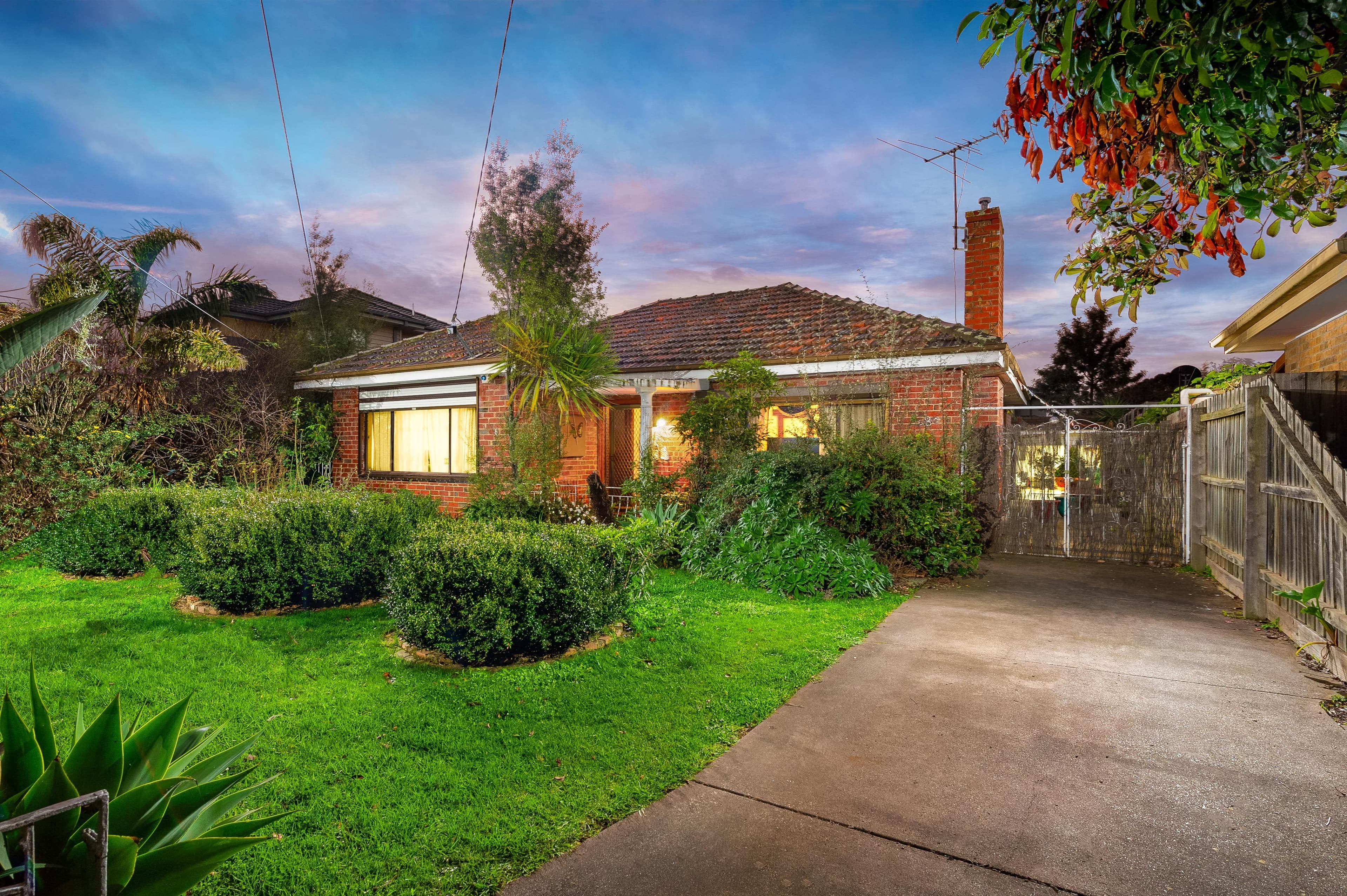 8 Jinghi Road, Reservoir VIC 3073, Reservoir - Image 1