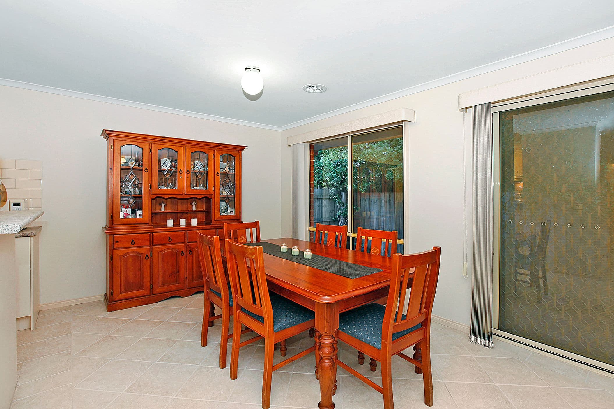 18 Elinda Place, RESERVOIR VIC 3073, Reservoir - Thumbnail 4