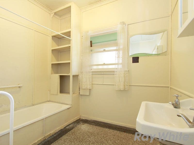 16 Willowie Street, STAFFORD QLD 4053, Stafford - Thumbnail 4