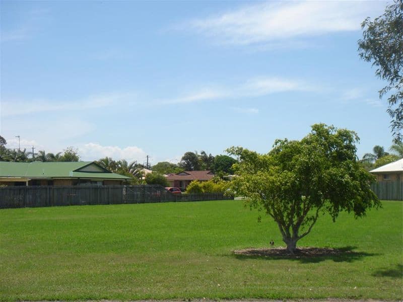 9  Toohey Court, TORQUAY QLD 4655, Torquay - Thumbnail 2