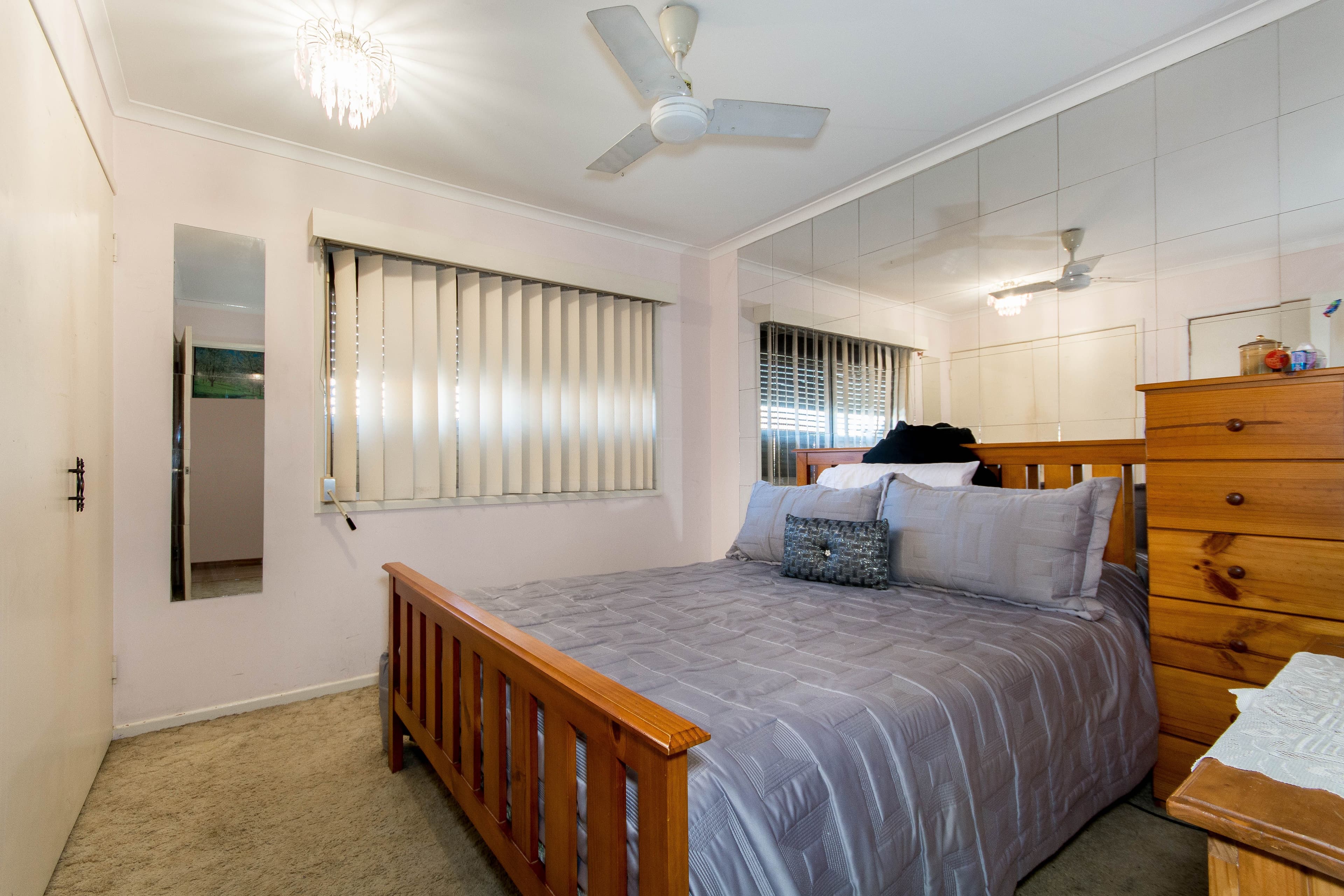 12 Livingstone Street, Strathpine QLD 4500, Strathpine - Thumbnail 7