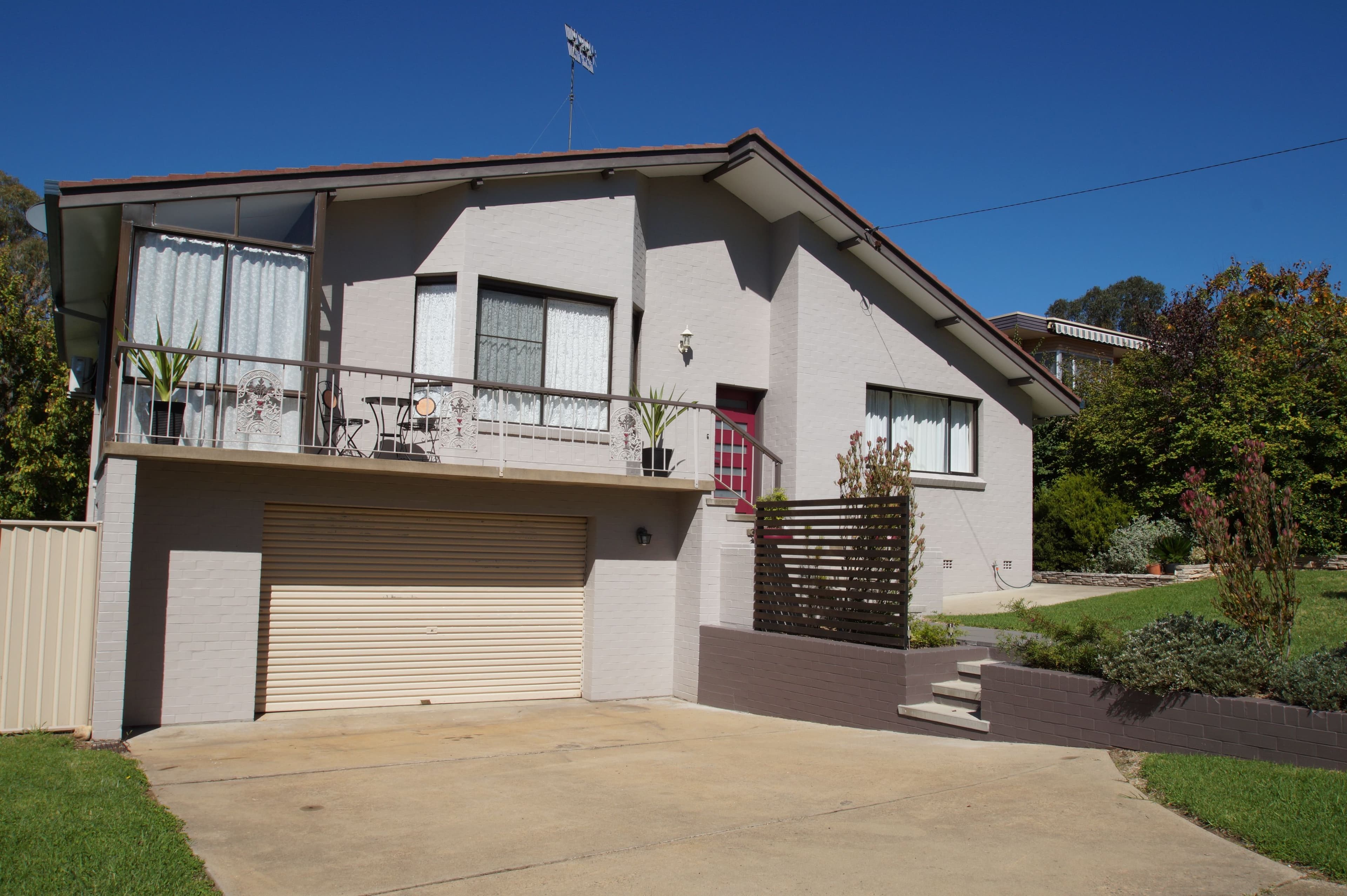 6 Yallambee Avenue, Armidale - Image 1