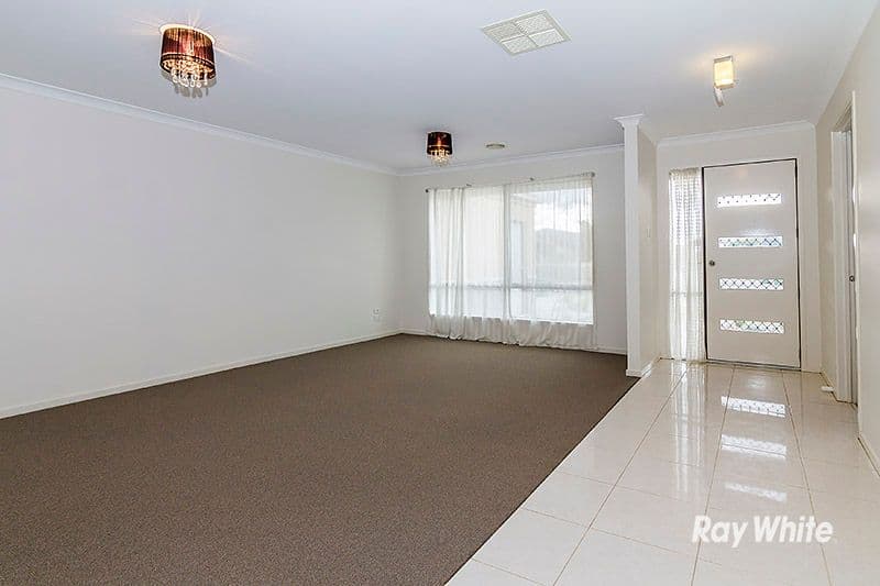 15 Desert Rose Court, Cranbourne VIC 3977, Cranbourne - Thumbnail 2