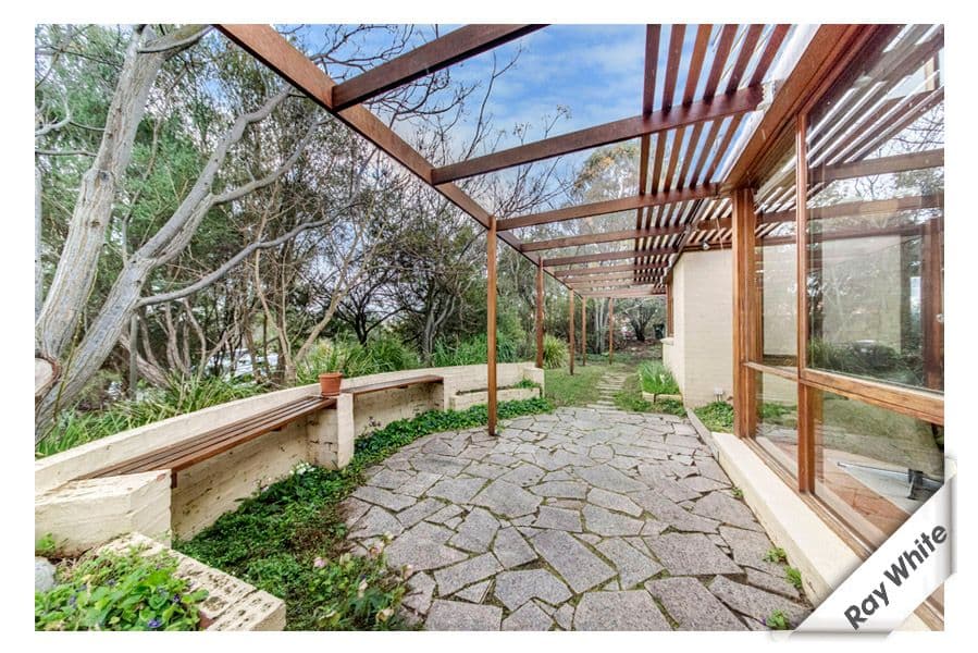 11 Esmond Avenue, Jerrabomberra NSW 2619, Jerrabomberra - Thumbnail 2