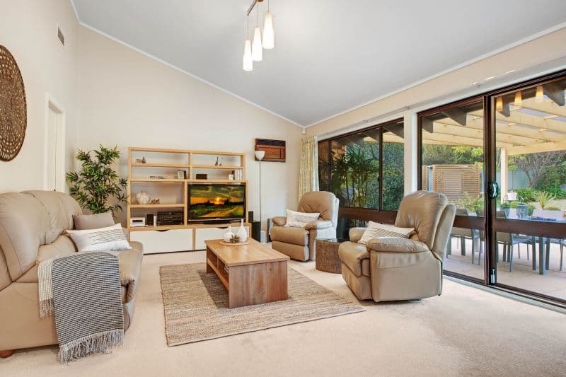 19 Tallowwood Avenue, Cherrybrook - Thumbnail 4
