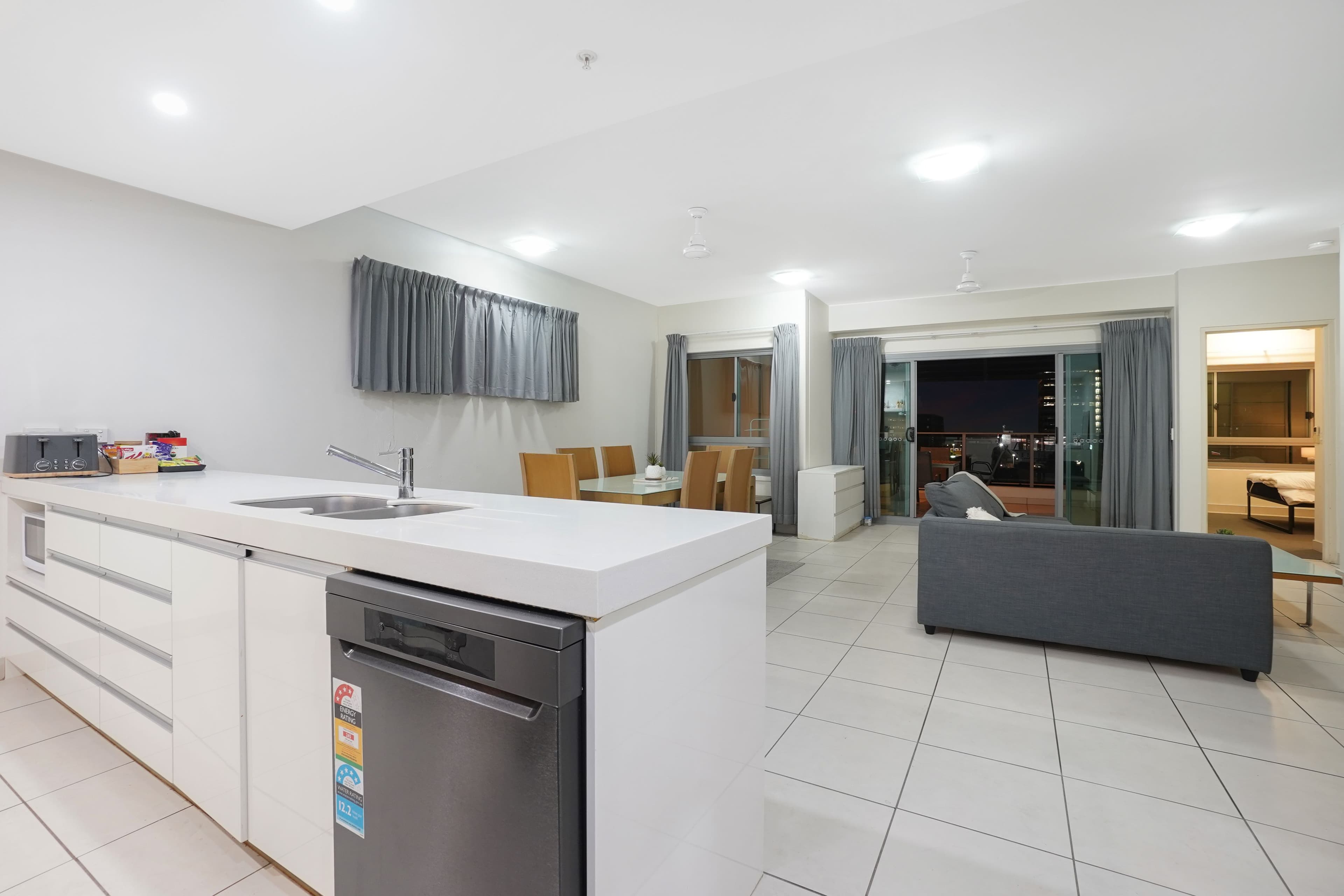 24 Litchfield Street, DARWIN CITY NT 0800, Darwin City - Thumbnail 4